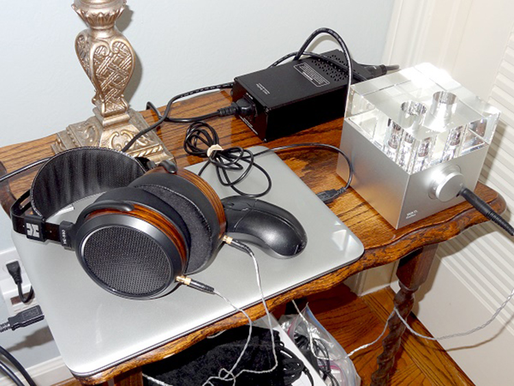 Woo Audio WA7d Fireflies Headphone Amplifier and DAC Review