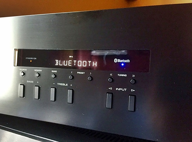 Yamaha R-S202 Stereo Receiver - Front Buttons