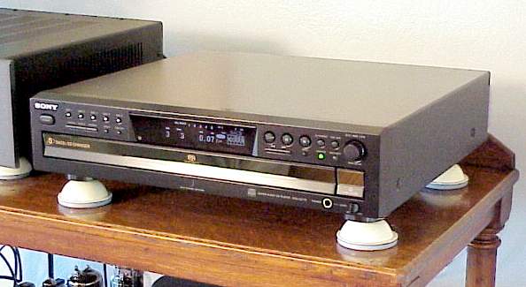 Sony SCD-CE595 5-Disc CD/Super Audio CD Player Discontinued by Manufacturer 