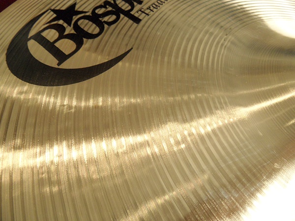 bosphorus-18-inch-traditional-jazz-crash-ride-photo-closeup