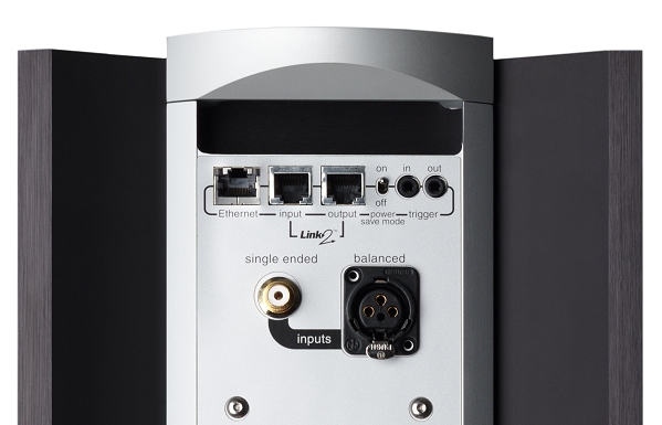 mark-levinson-no-53-power-amplifier-photo-rear-panel-closeup