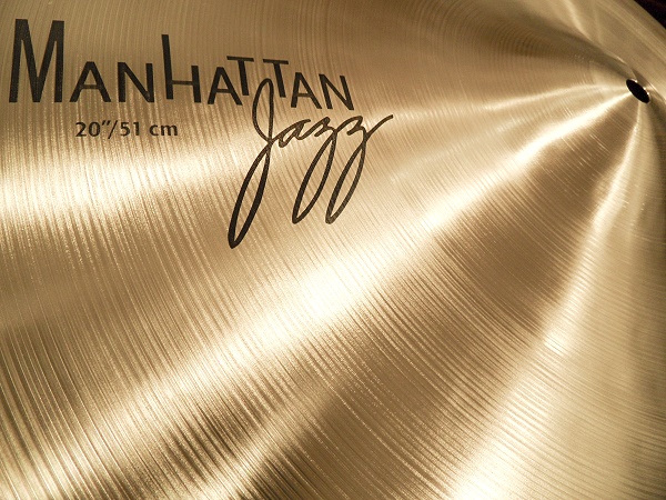 sabian-20-inch-hhx-manhattan-jazz-crash-ride-closeup