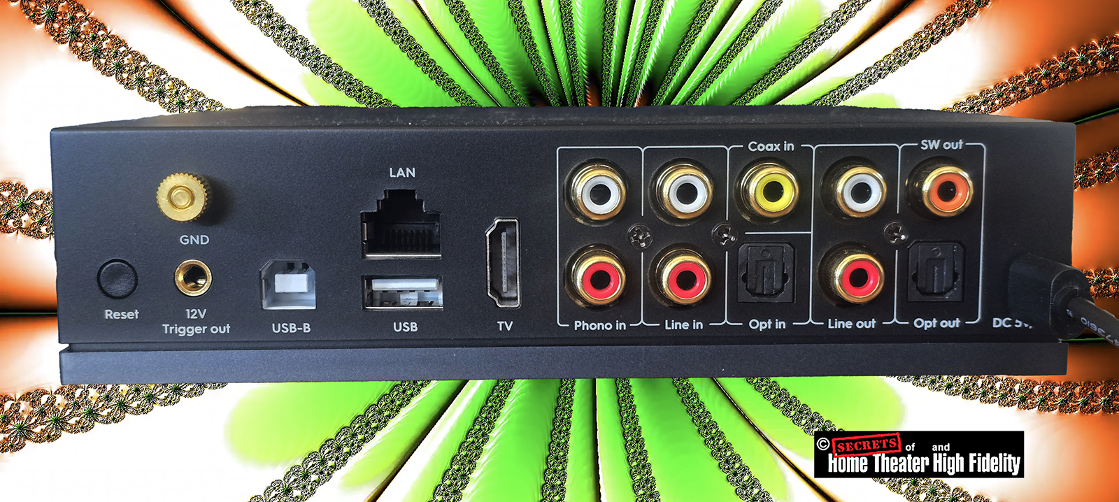 Arylic LP100 Wireless Music Streamer Rear Panel View Arylic LP100 Wireless Music Streamer Rear Panel View