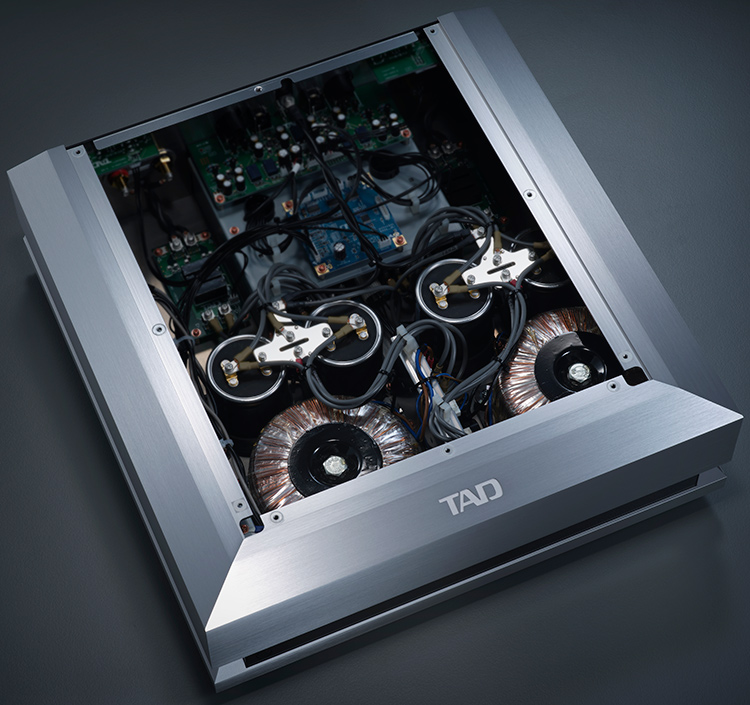 TAD Labs TAD-M1000TX two-channel power amplifier Silver Finish Internal Angle View