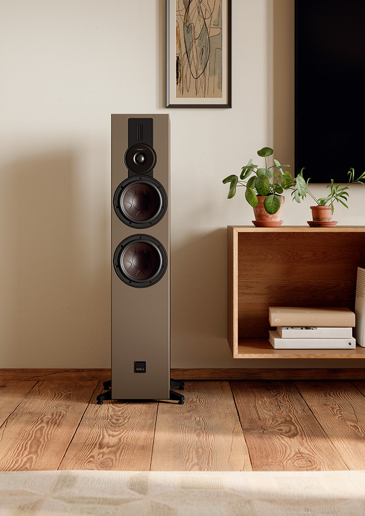 DALI SONIK 7 Standmount Model Front Living Room Lifestyle View