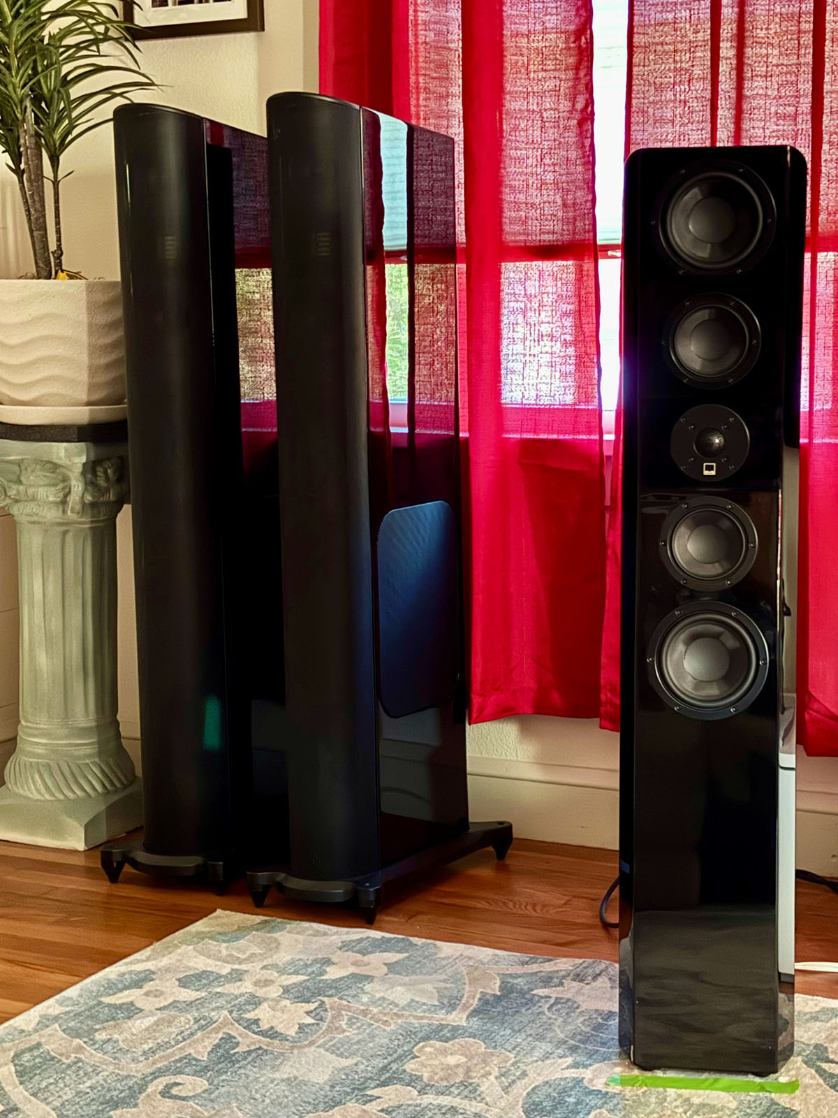 SVS Ultra Evolution Tower Speaker situated alongside GoldenEar T66 Tower Speakers SVS Ultra Evolution Tower Speaker situated alongside GoldenEar T66 Tower Speakers