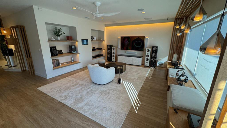Landscape indoor photograph of the Focal Powered by Naim Tampa location interior space