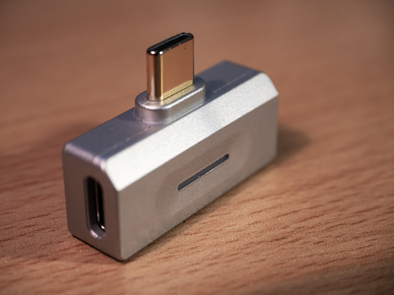 FiiO Air Link Portable High-Res Bluetooth Transmitter FiiO Air Link Portable High-Res Bluetooth Transmitter