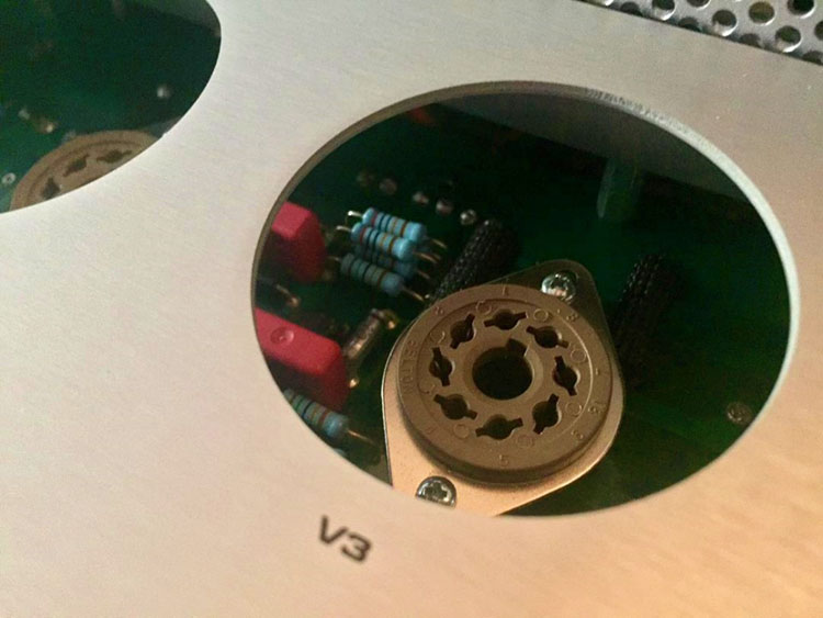 Audio Research VSi75 Integrated Amplifier Tube Socket