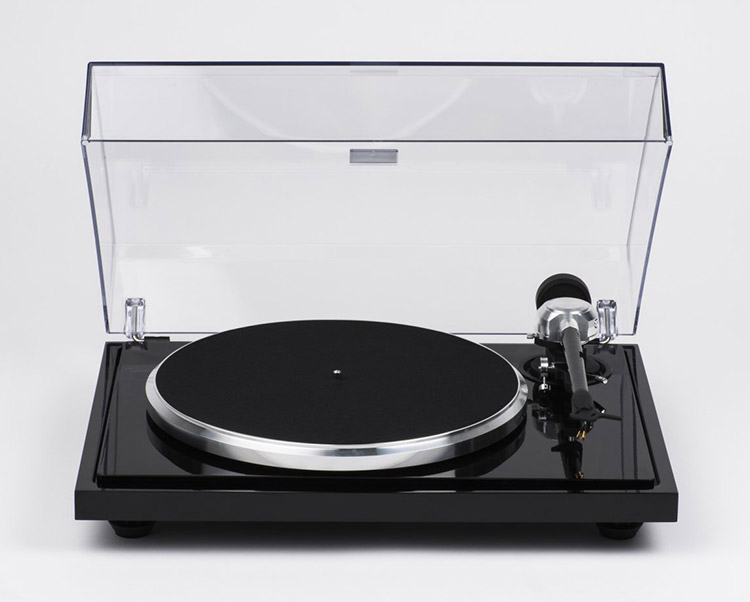 EAT B-Sharp Turntable – Front view