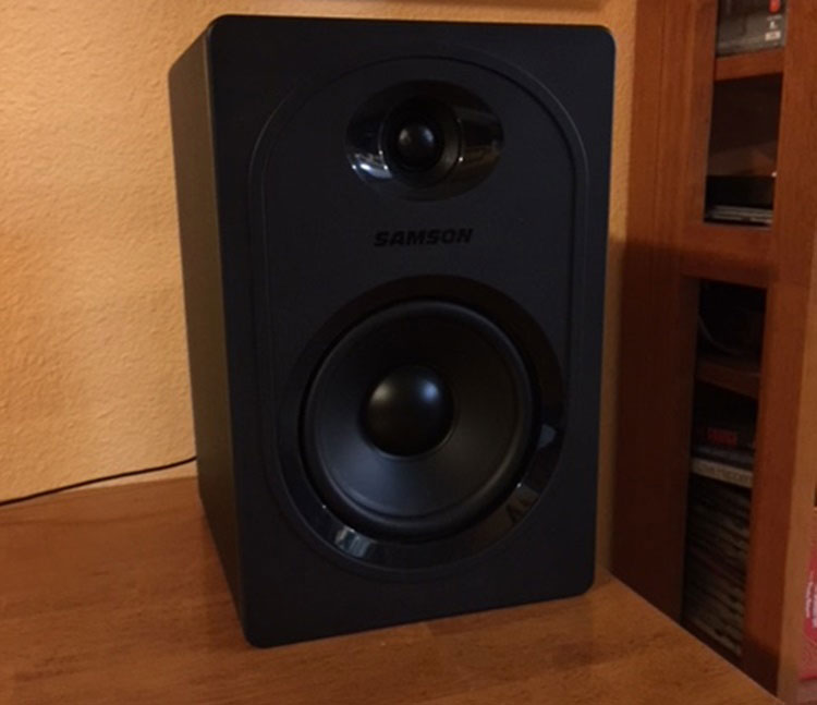 Samson MediaOne M50 front single speaker