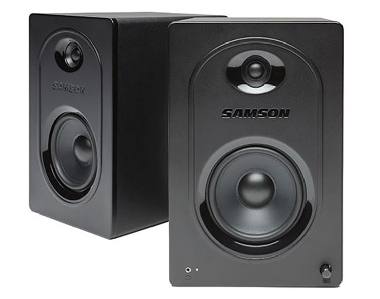 Samson MediaOne M50 Pair 1 speaker angled