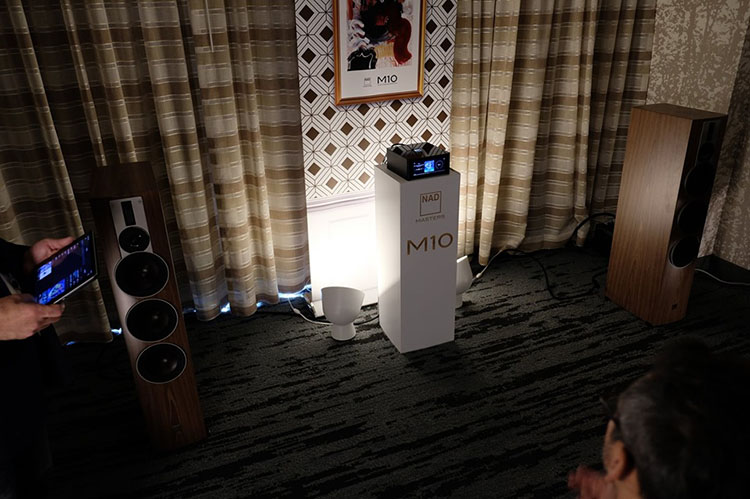 NAD M10 BlueOS Streaming Amplifier