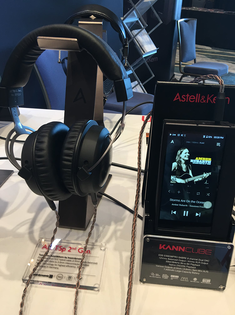 Astell & Kern Booth
