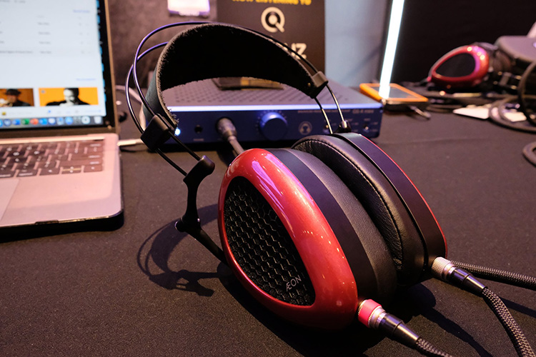 Aeon 2 Planar headphones
