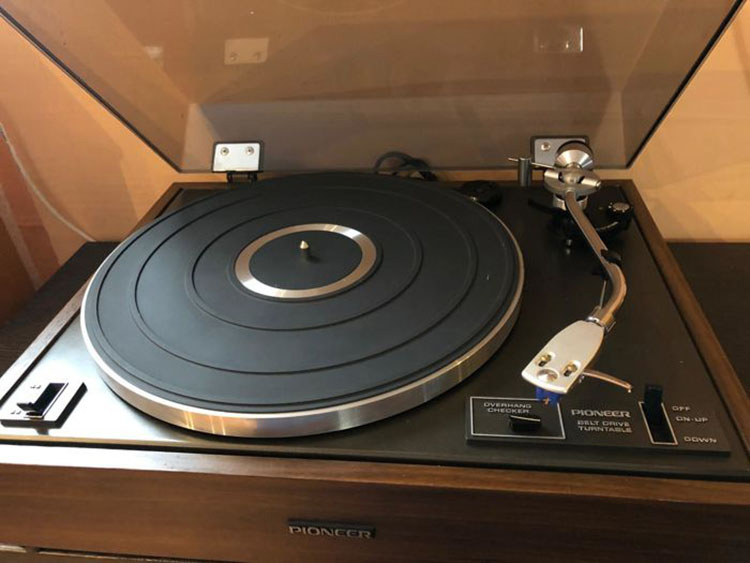 Pro-Ject X2 Turntable Vintage