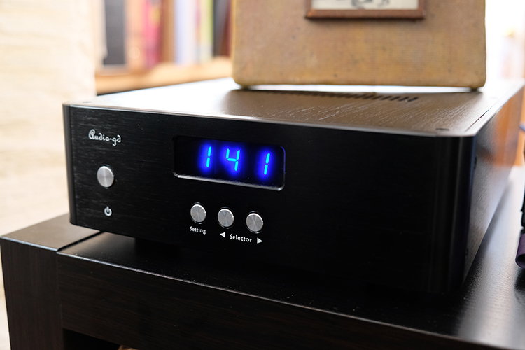 Audio-gd AS-1 DAC Review