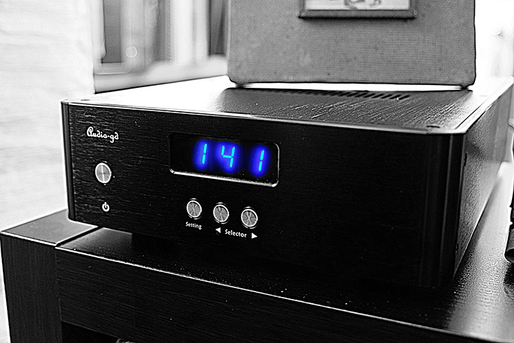 Audio-gd AS-1 DAC