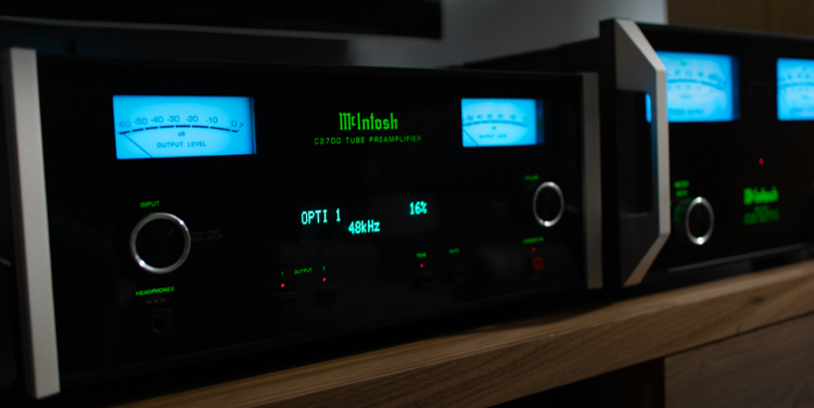 McIntosh C2700 and MC462 Pre Amp Next to each other