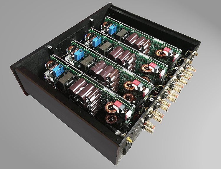 Legacy Audio i∙V7 multichannel amplifier internals