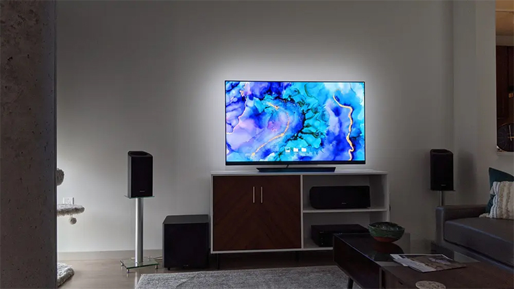 LX1 accurate bias lighting in living room
