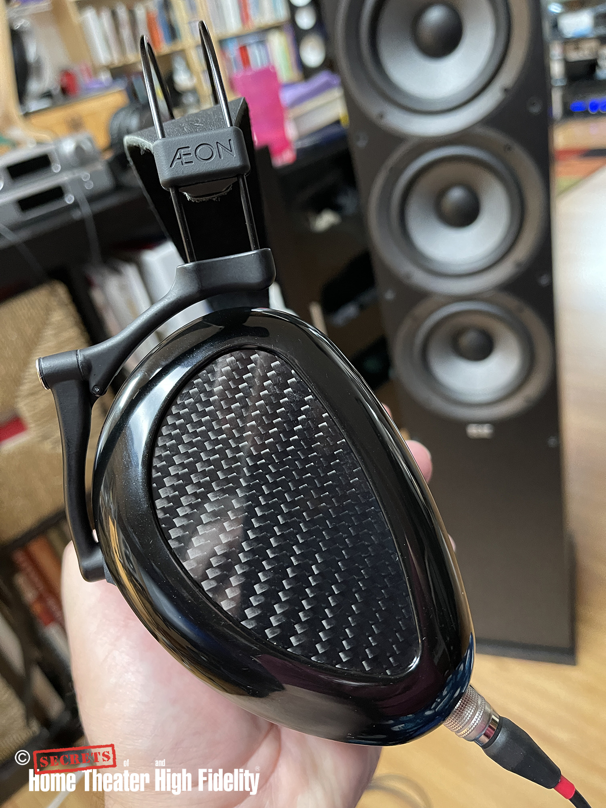 Dan Clark Audio Aeon 2 Noire Headphones side