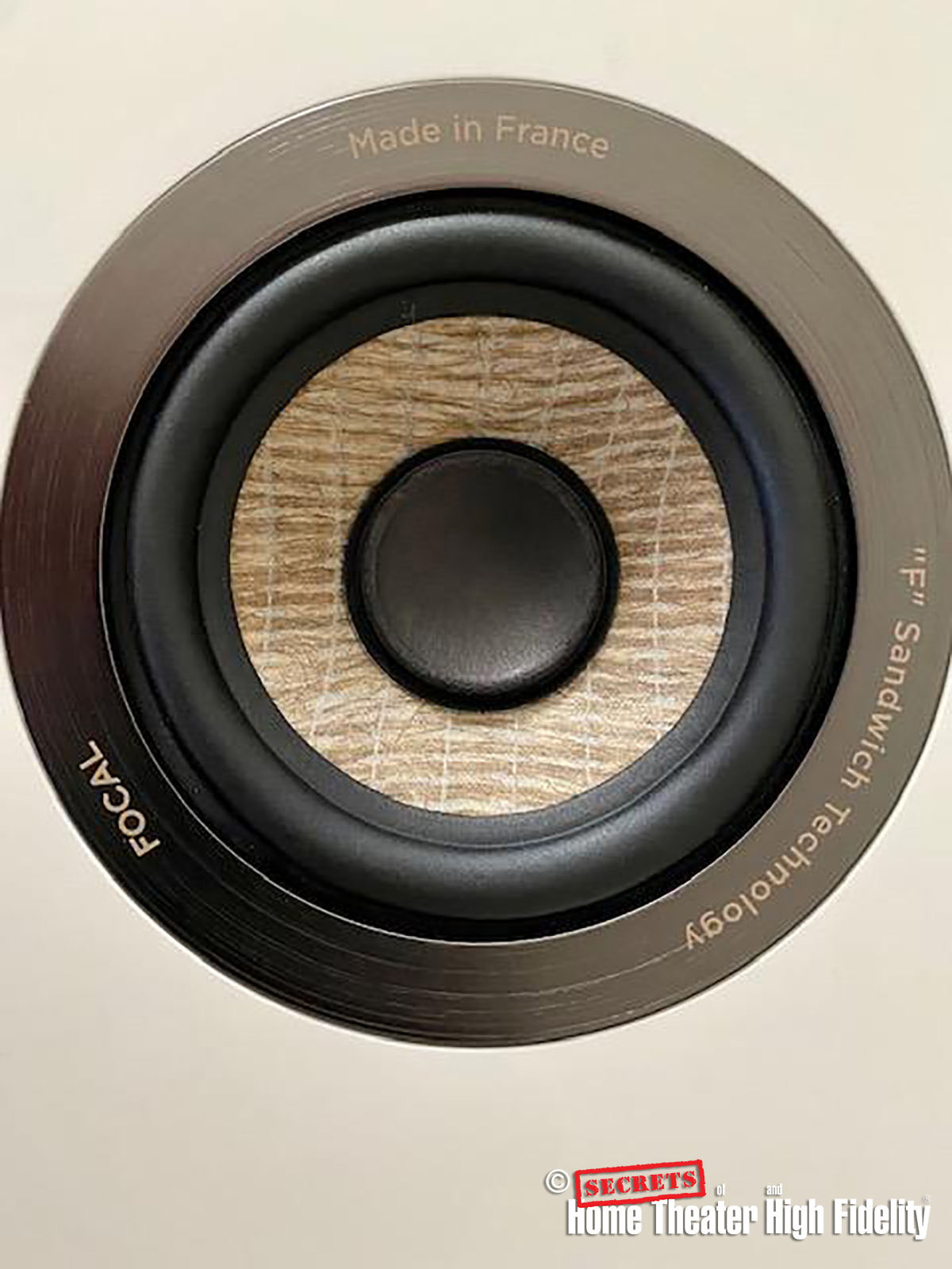 Focal On Wall 301 Speaker Flax