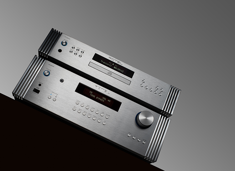Rotel Diamond Series RA-6000 Integrated Amplifier and DT-6000 DAC Transport Models Angle View