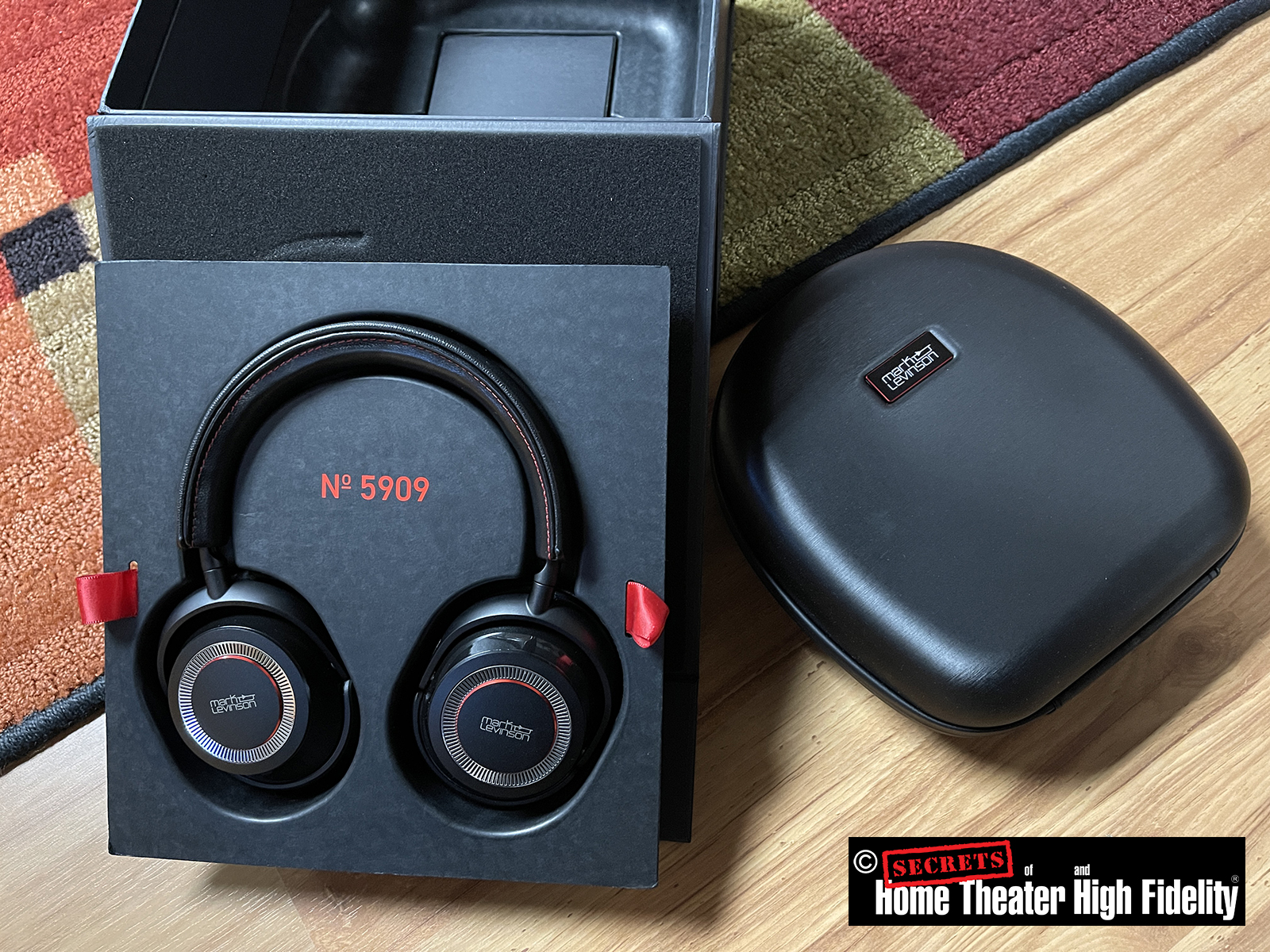 Mark Levinson No. 5909 Wireless Noise Canceling Bluetooth Headphones out the box