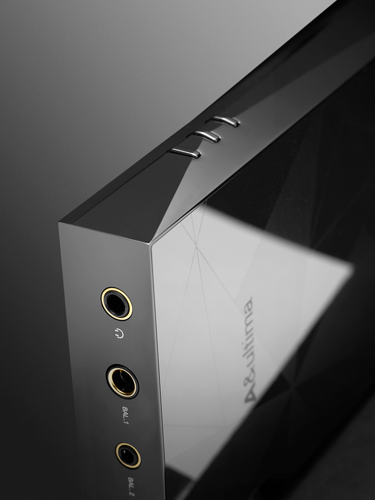 Astell and Kern Aandultima SP3000 Digital Audio Player Close-up View 