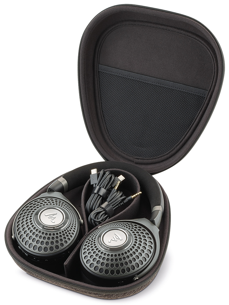 Focal Bathys Hi-Fi Bluetooth and ANC Headphone Carrying Case Figure 6