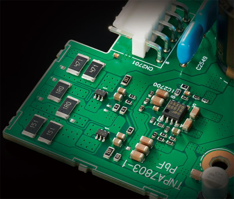 Technics SL-G700M2 Multi-Digital Audio Player Interior Circuit Board View