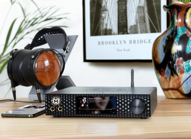 Mytek Audio Brooklyn Bridge II Roon Core Streamer/DAC/Preamplifier (black finish) Angle View