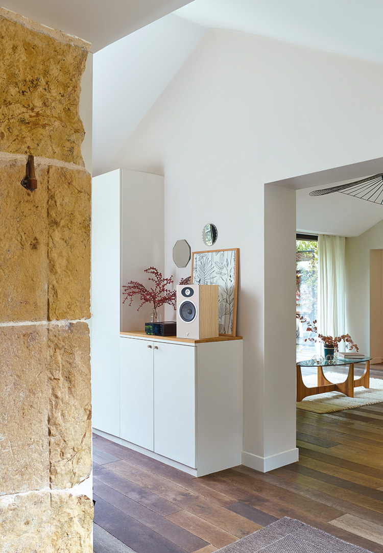 Focal Theva No1 compact bookshelf loudspeaker (Light Wood finish)
